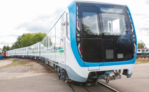 Новые российские вагоны метро направили в Узбекистан