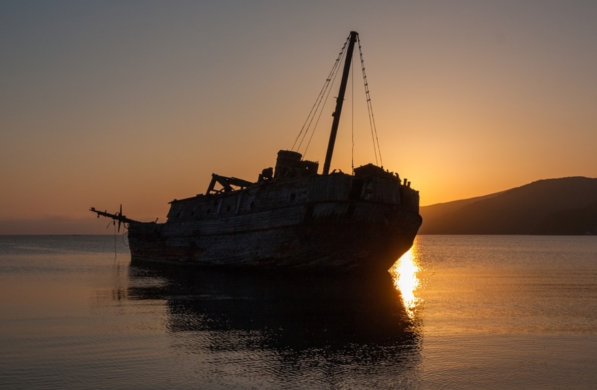 Охотское море очистят от остатков затонувших кораблей