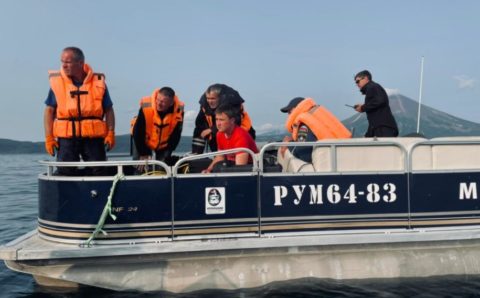 На Камчатке возобновили поисковую операцию на месте крушения Ми-8