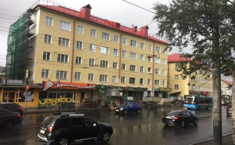 Обновление трех домов завершается в Мурманска