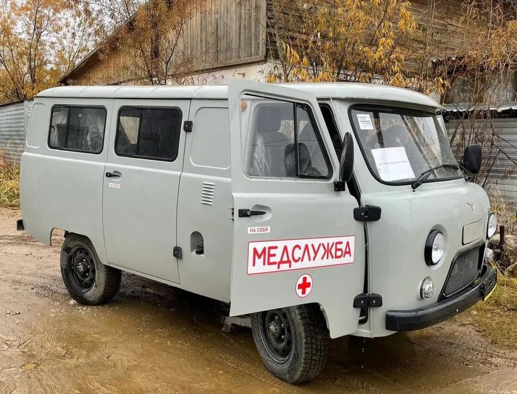 В Чурапчинский улус Якутии прибыли две машины неотложки