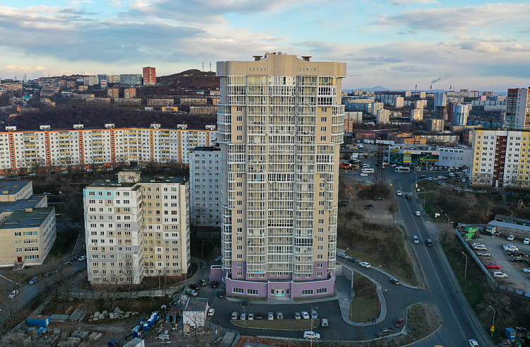 Около полусотни многоэтажек достроят в Приморье до конца года