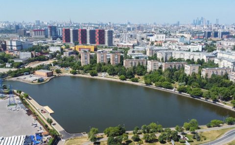 Кожуховский пруд в Москве очистили от ила