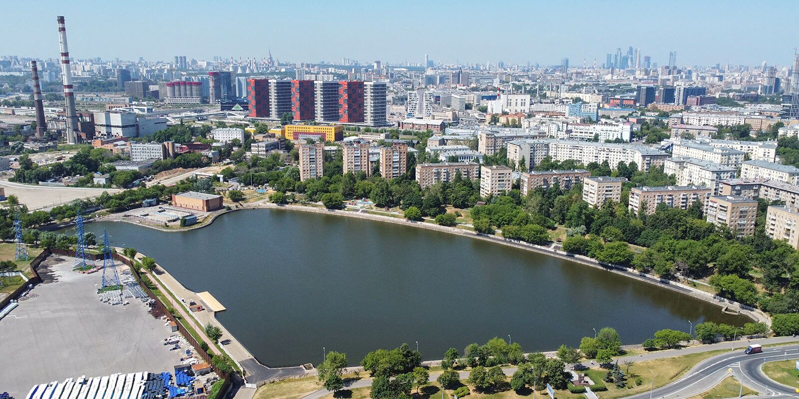Кожуховский пруд в Москве очистили от ила