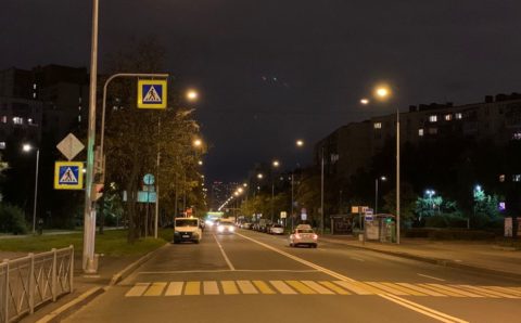 Новые фонари осветили улицу Олеко Дундича в Петербурге