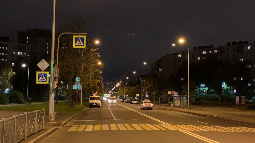 Новые фонари осветили улицу Олеко Дундича в Петербурге