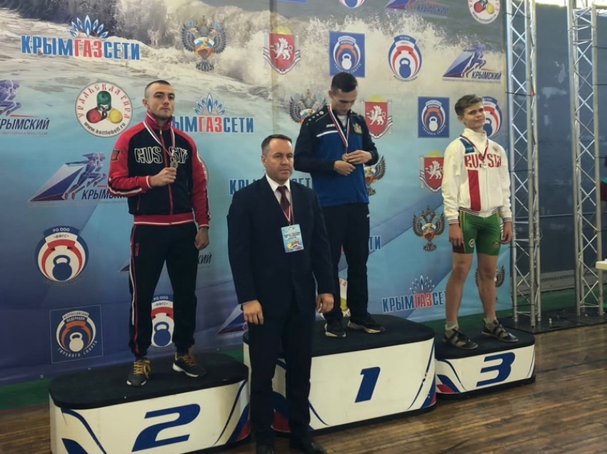 Забайкалец выиграл серебро кубка России по гиревому спорту