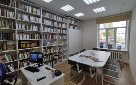 В Мурманской области открылась обновленная библиотека