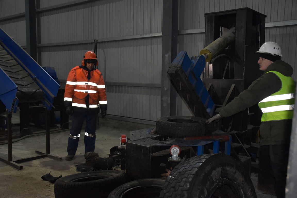 Жители Рыбинска собрали 17 тонн автопокрышек