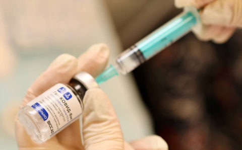 В Подмосковье привезли уже 4 млн доз антиковидной вакцины