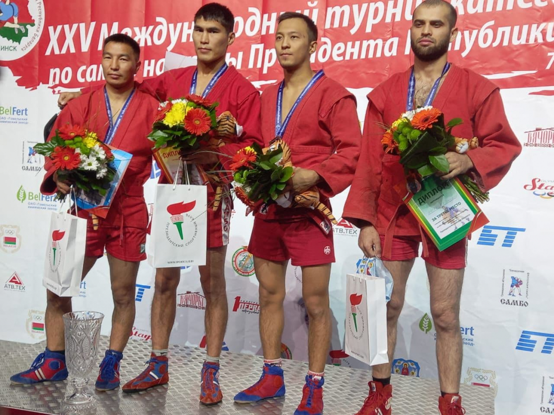 Алтайские спортсмены победили на турнире по самбо в Минске