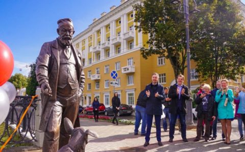 Профессор Преображенский и пес Шарик появились в Нижнем Новгороде