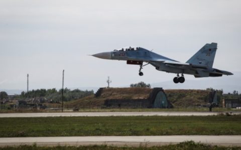 Новейшие истребители Су-30СМ подняли в воздух