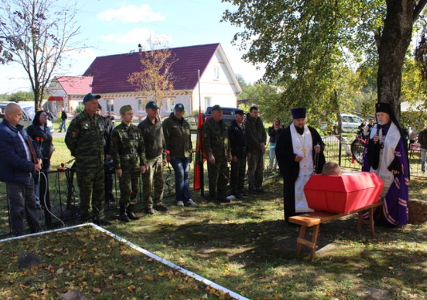 Церемония перезахоронения советских воинов прошла в Калужской области