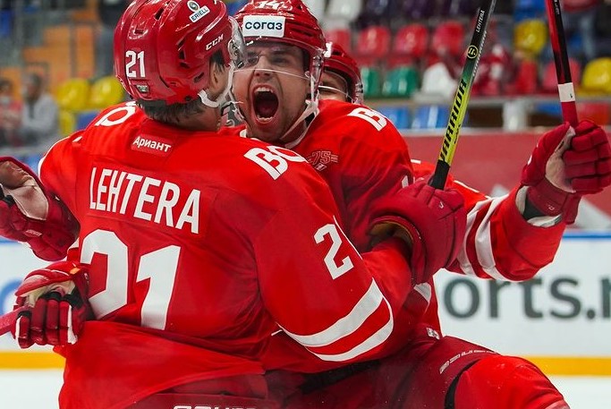 Впервые за 12 лет «Спартак» одержал три победы подряд на старте сезона КХЛ