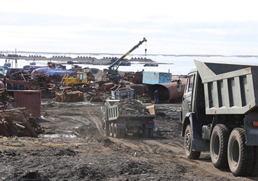 Военные экологи собрали более 700 тонн металлолома в Заполярье