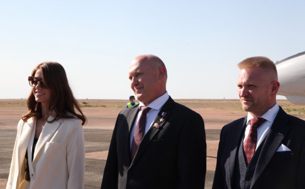 Звездные экипажи МКС-66 провели первую «примерку» корабля