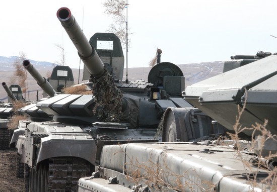 Украинская армия продолжает штурмовать населенные пункты ЛНР