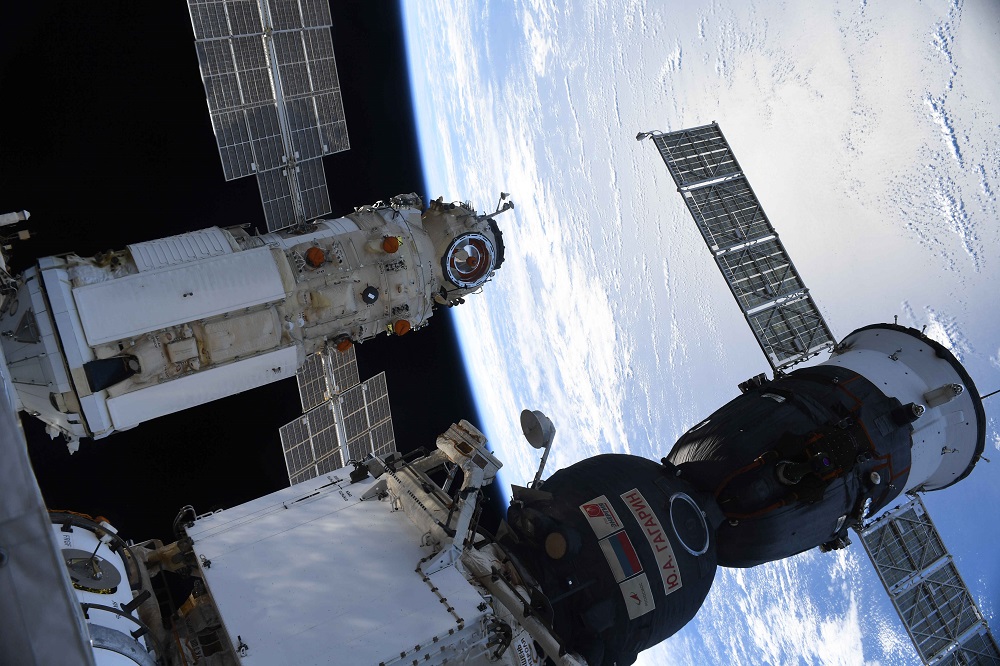 Новицкий стал первым жильцом модуля «Наука» на МКС