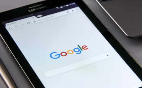 Роскомнадзор потребовал от Google прекратить распространение фейков