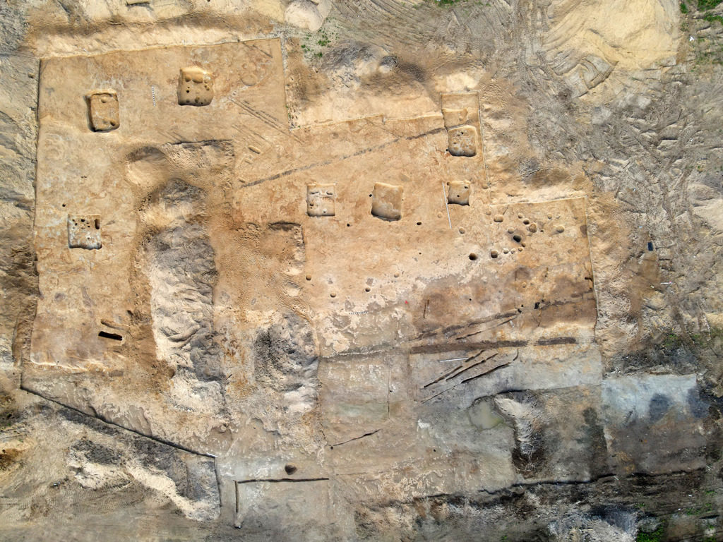 При подготовке к строительству дороги M-12 специалисты обнаружили археологические находки