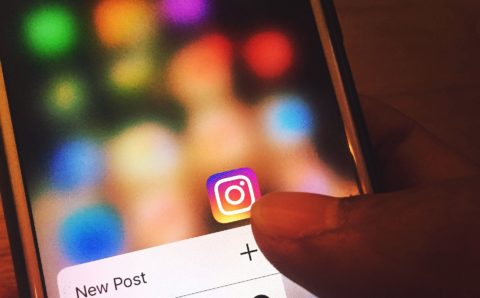 Соцсеть Instagram разрешила загружать контент с компьютера