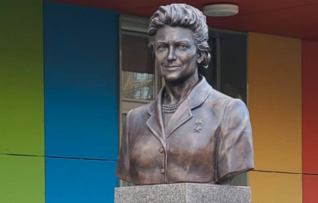В Москве установили памятник советской разведчице Надежде Троян