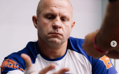 Емельяненко нокаутировал американца Джонсона на шоу Bellator