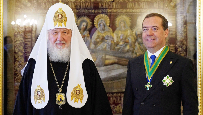 Патриарх Кирилл наградил Медведева орденом Сергия Радонежского