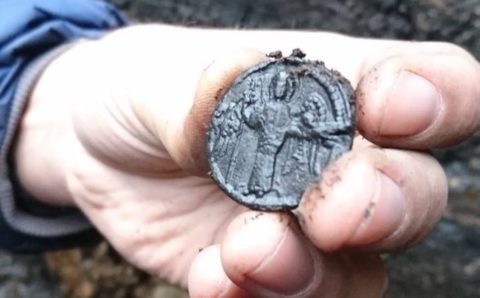 Княжескую печать конца XI века нашли при раскопках в Пскове