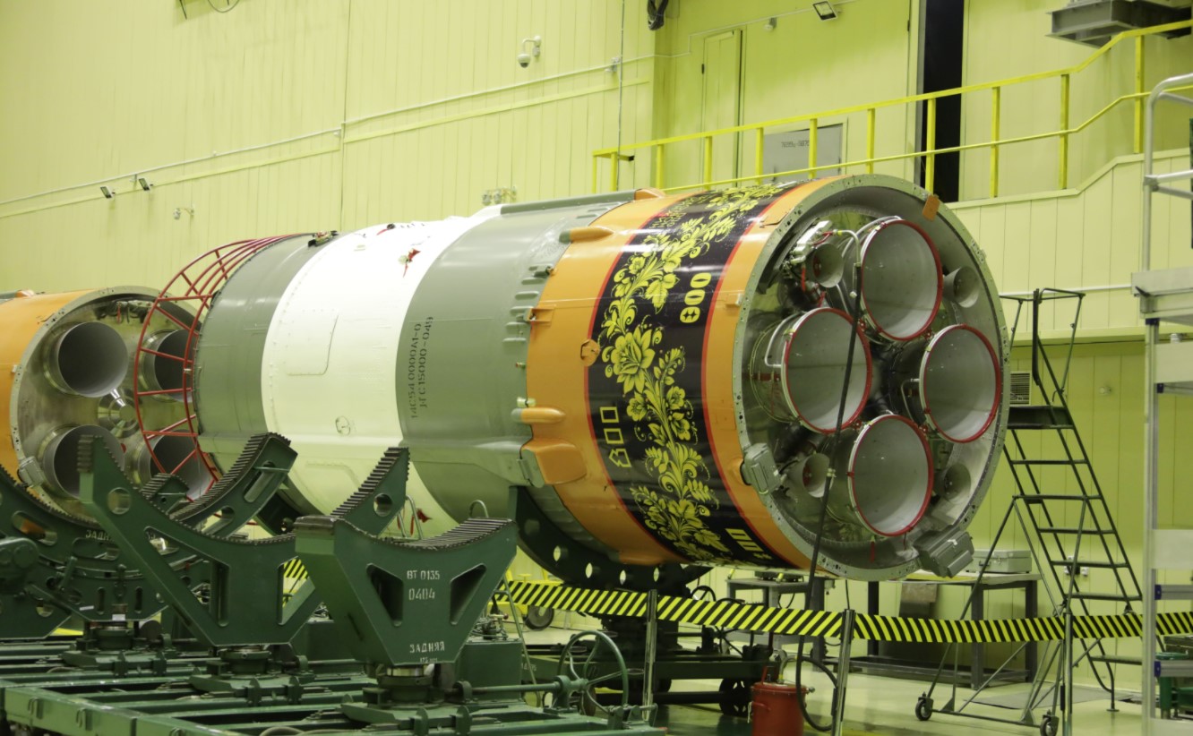 «Роскосмос» разукрасил ракету-носитель «Союз» хохломой