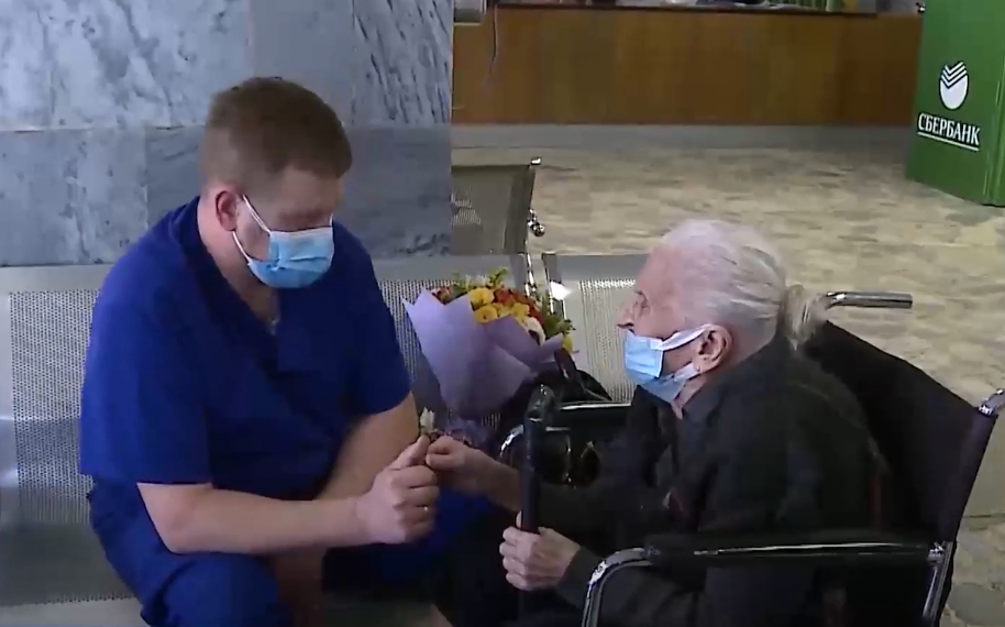 В Екатеринбурге 103-летняя пенсионерка вылечилась от коронавируса