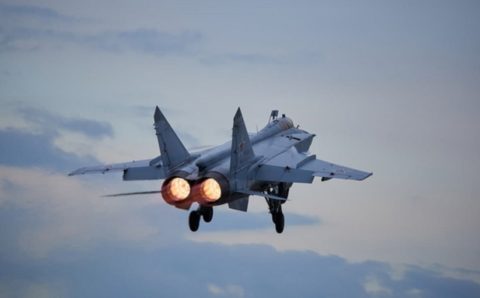 Российские экипажи истребителей провели учения по уничтожению ракет в стратосфере
