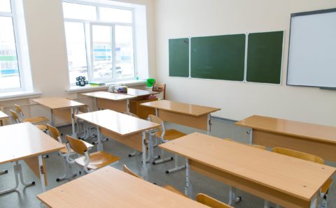 Школу в Удмуртии после массового отравления перевели на дистанционку