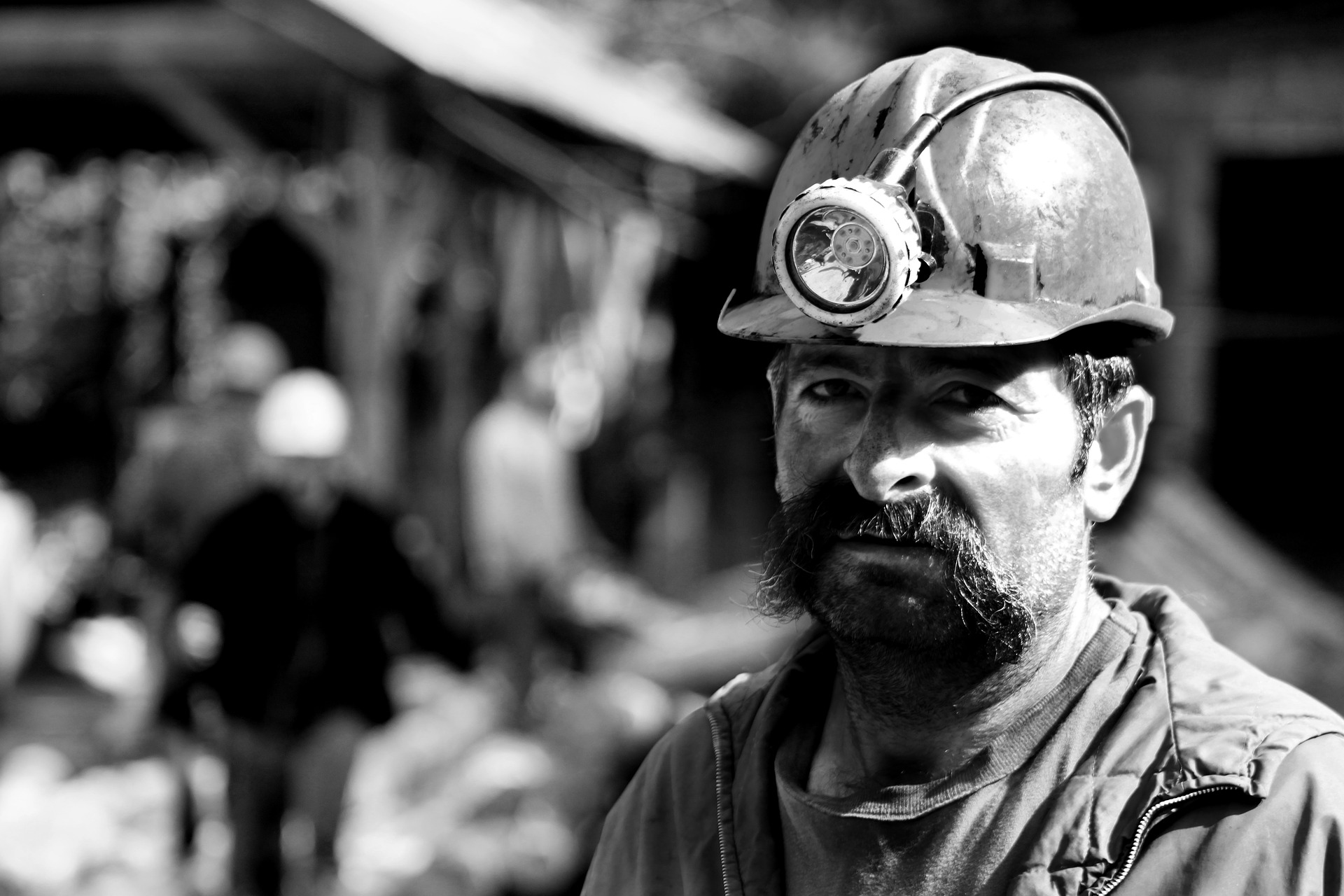 29 шахтеров госпитализировано после задымления шахты в Кемеровской области