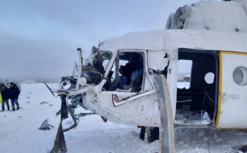 Вертолет Ми-8 аварийно сел в Красноярском крае