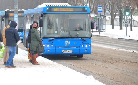 Общественный транспорт в Москве заработал в зимнем режиме