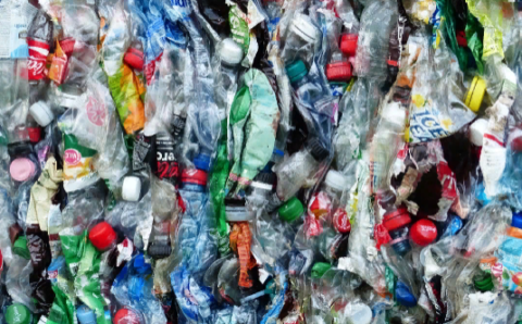 Первый в России завод полной переработки пластика запустят в 2023 году