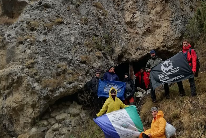 Ранее неизвестные пещеры и древние захоронения обнаружены в Чечне