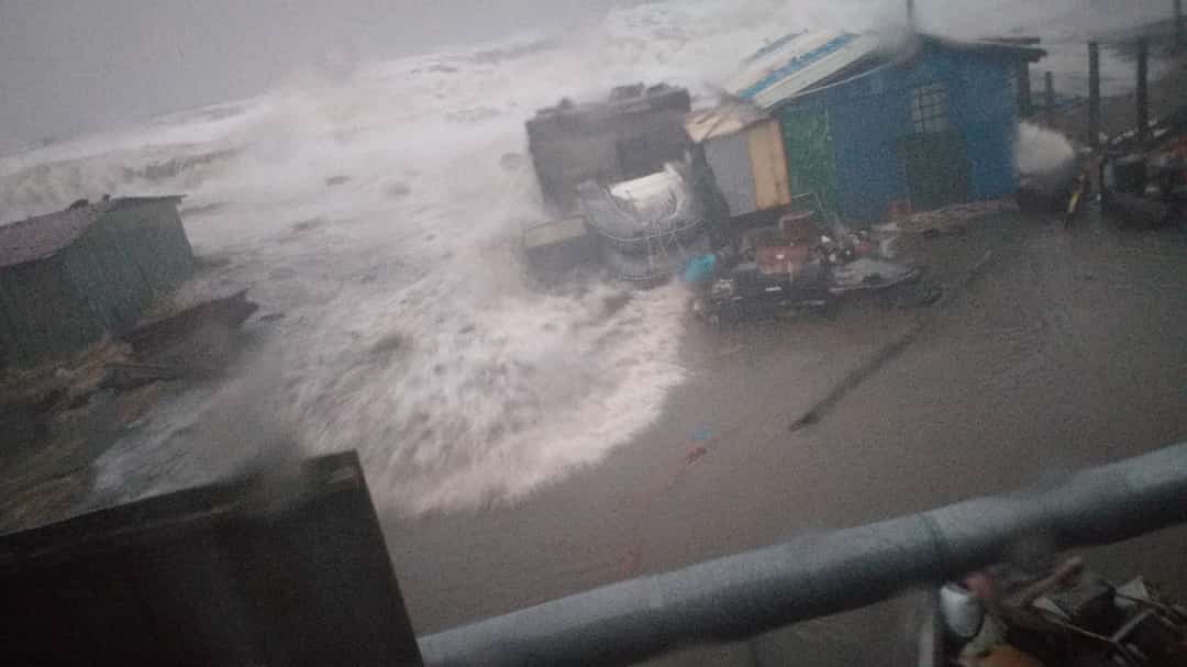Мощный циклон затопил поселок на Камчатке