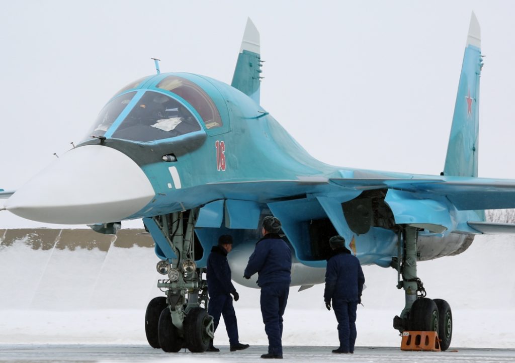 Липецкий авиацентр получил партию новых бомбардировщиков Су-34