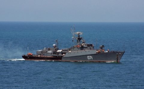 Противолодочные корабли Черноморского флота выполнят артиллерийские стрельбы в море