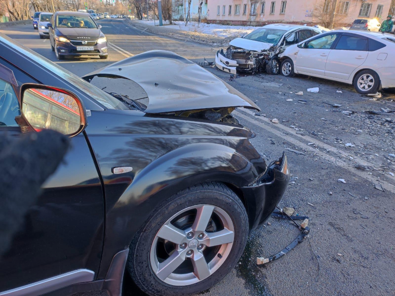 Пятеро человек в Приморье пострадали в ДТП из-за пьяного водителя