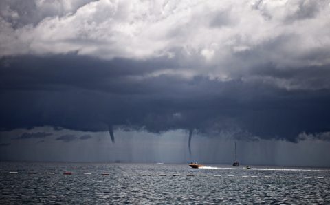 В Сочи ожидаются смерчи над морем