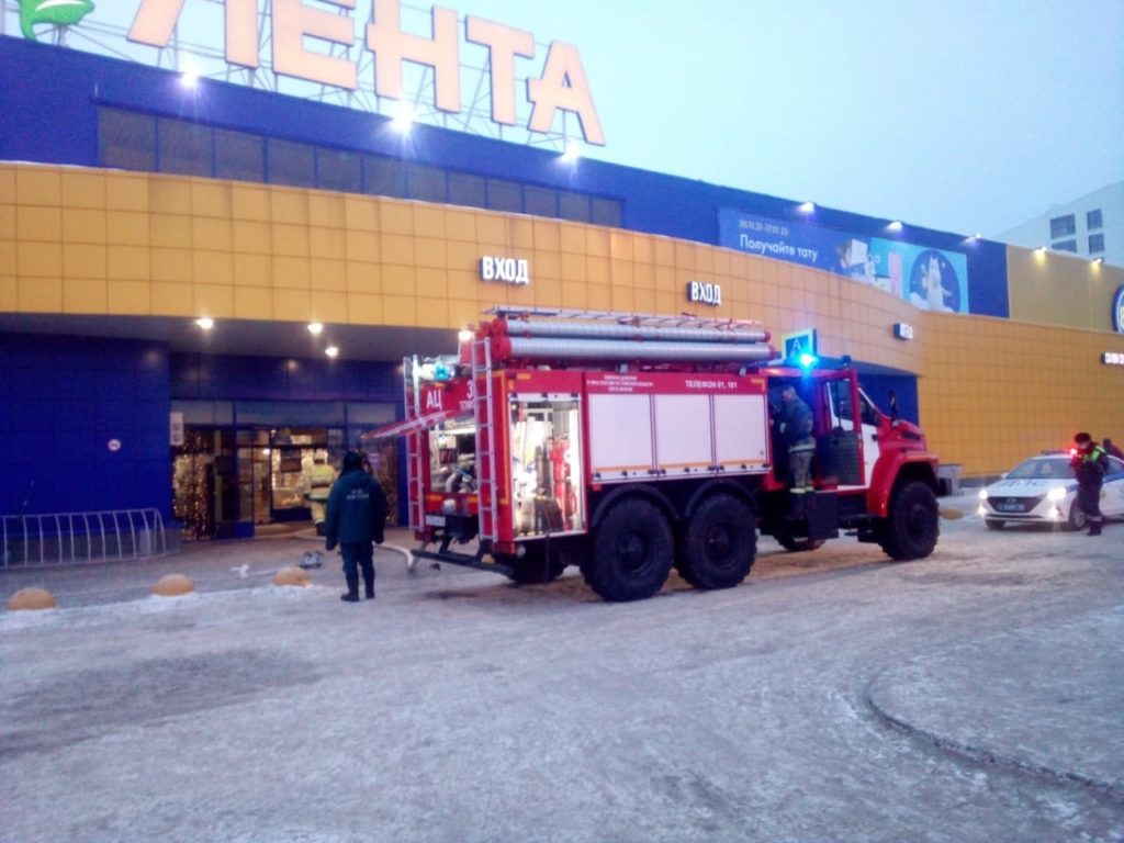 В Томске воспламенилась ещё одна «Лента»