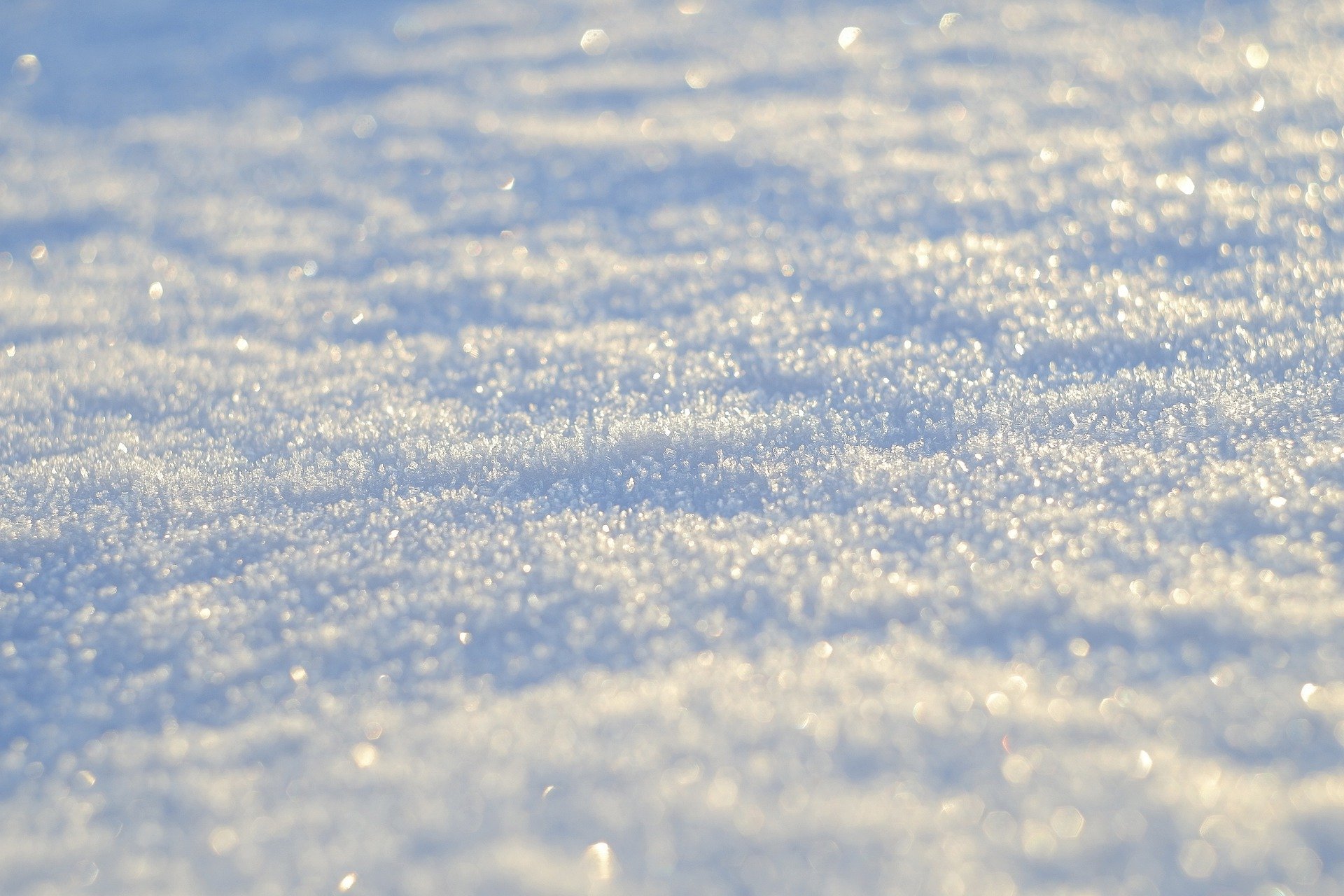 Сильный снег вынудил объявить в Краснодарском крае штормовое предупреждение