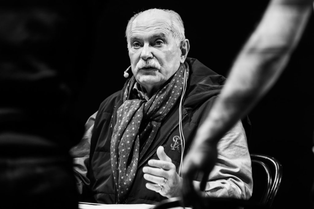 Спектакль Михалкова «12» покажут в трех крупных городах России