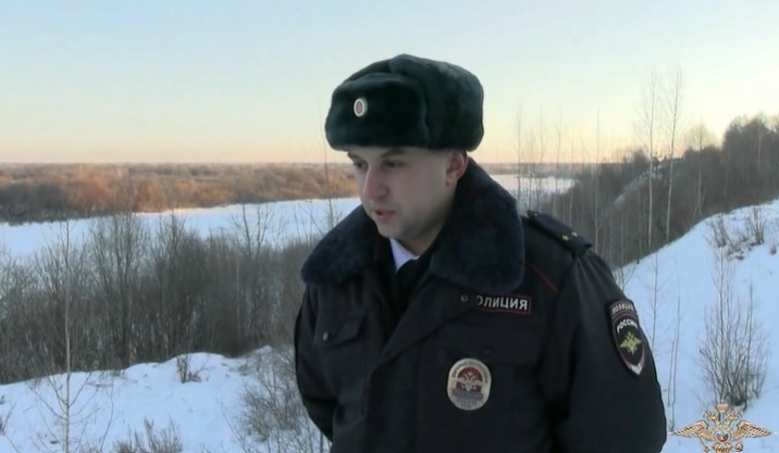 Полицейский спас тонувшего в реке мальчика в Кировской области