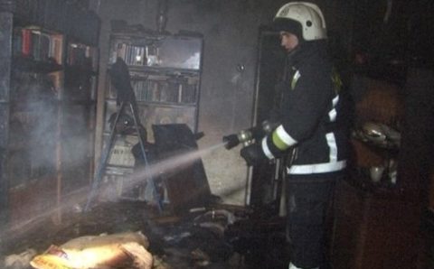 При пожаре в доме в центре Санкт-Петербурга погибла женщина