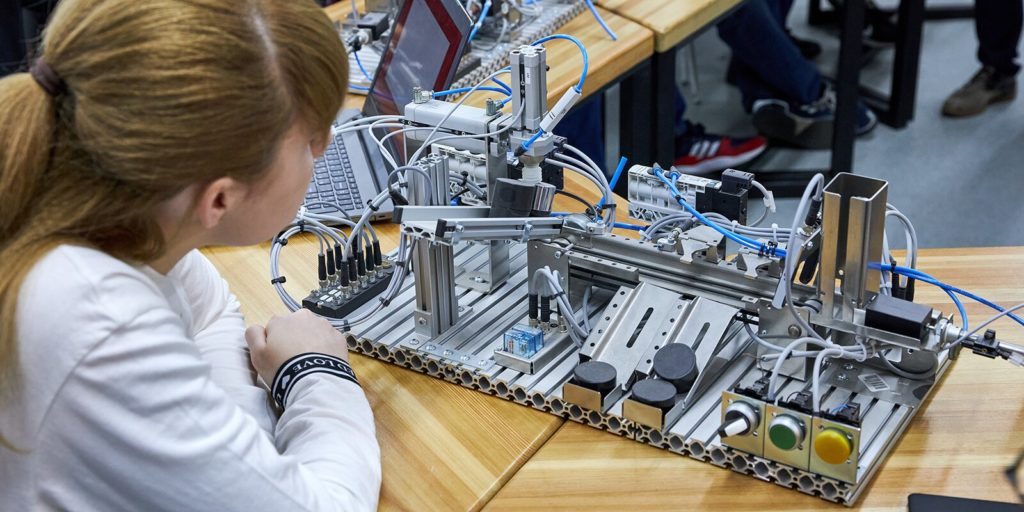 Москва обзавелась тремя новыми детскими технопарками